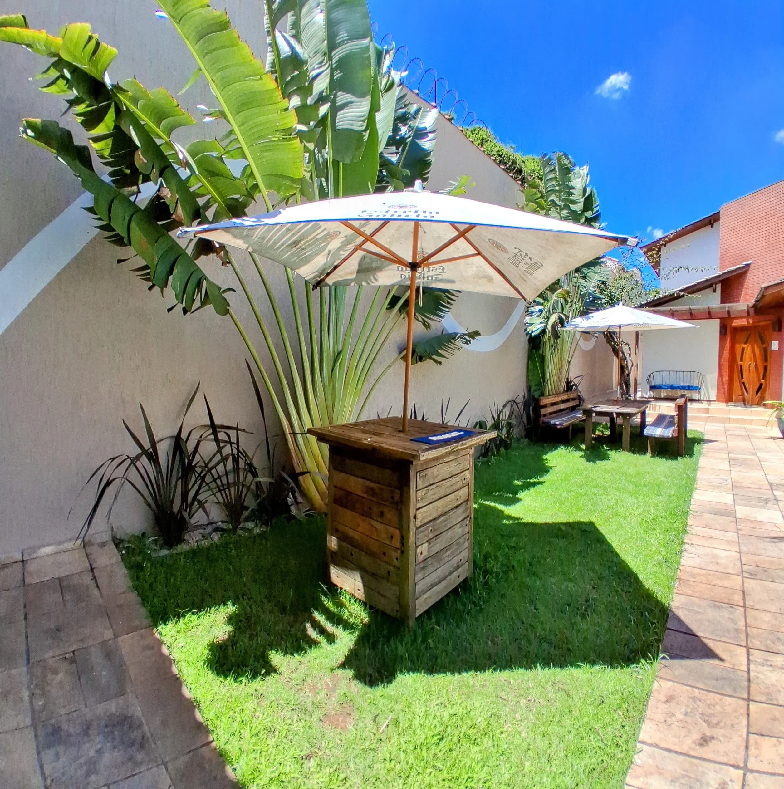 Área de Lazer com Piscina - Hospedagem para Equipes Próximo ao Expo SP